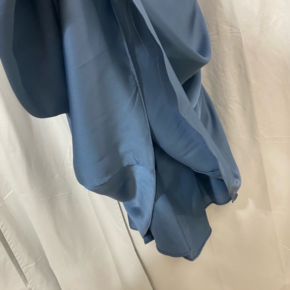 Vera Wang White V-Neck Steel Blue Halter Gown with Sash Size 0 - Picture 3 of 13